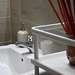 Affittacamere A Casa Di Anna - Locazione Turistica - 3*
