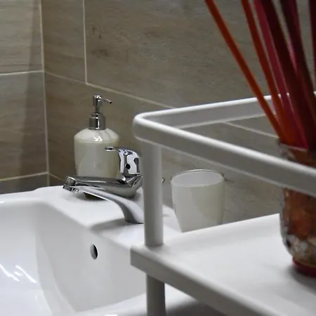 ゲストハウス A Casa Di Anna - Locazione Turistica - 3*