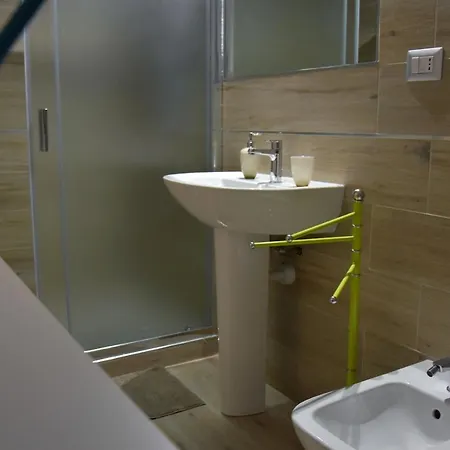 ゲストハウス A Casa Di Anna - Locazione Turistica -